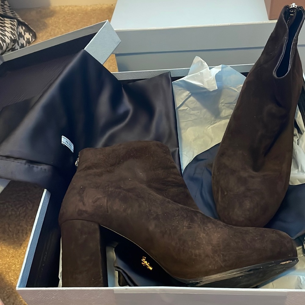 Prada brown velvet boot size 39.5